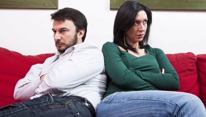 donna e uomo maturo con scarsa potenza come aumentare